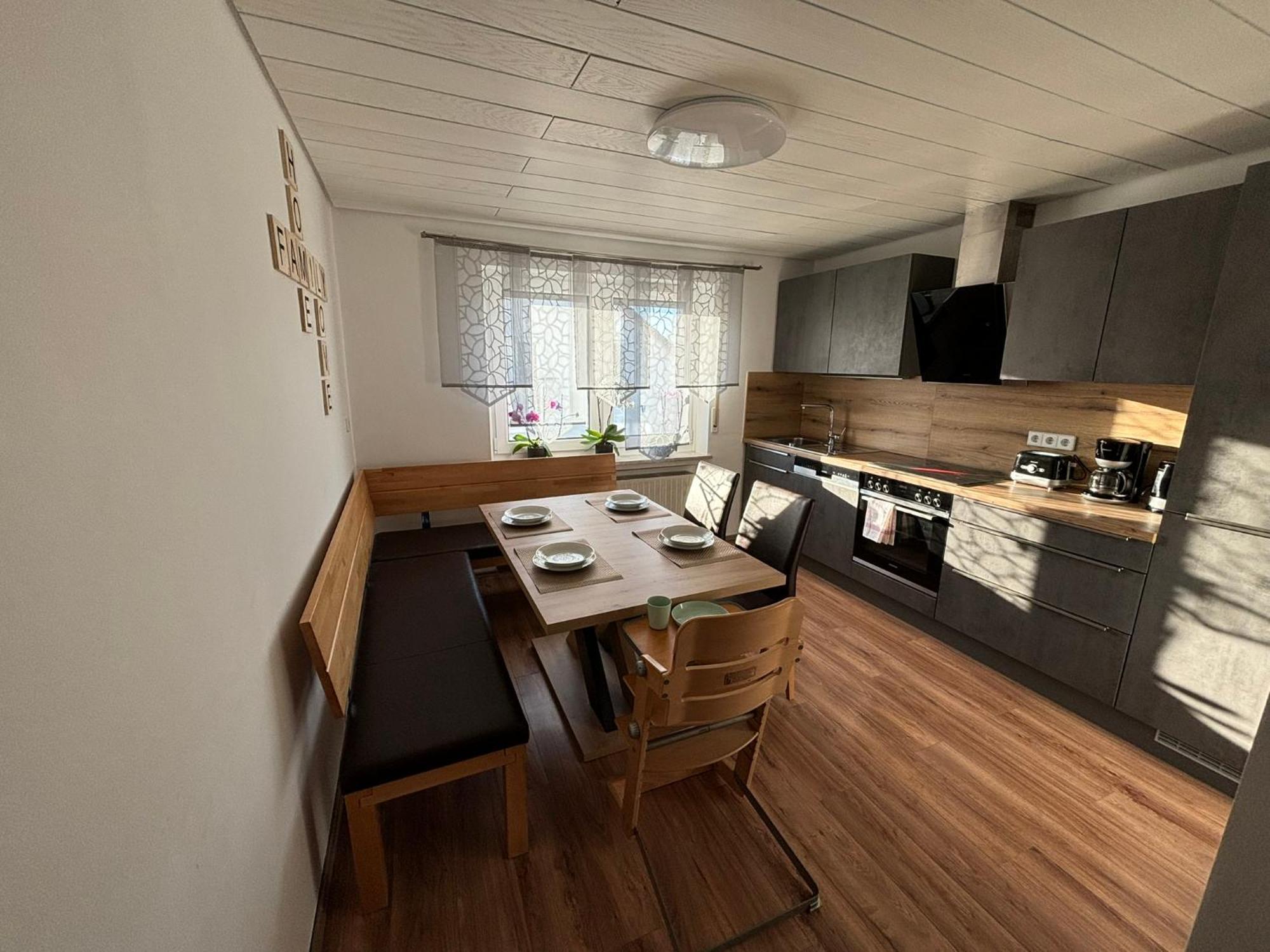 To-ni-le Apartment
