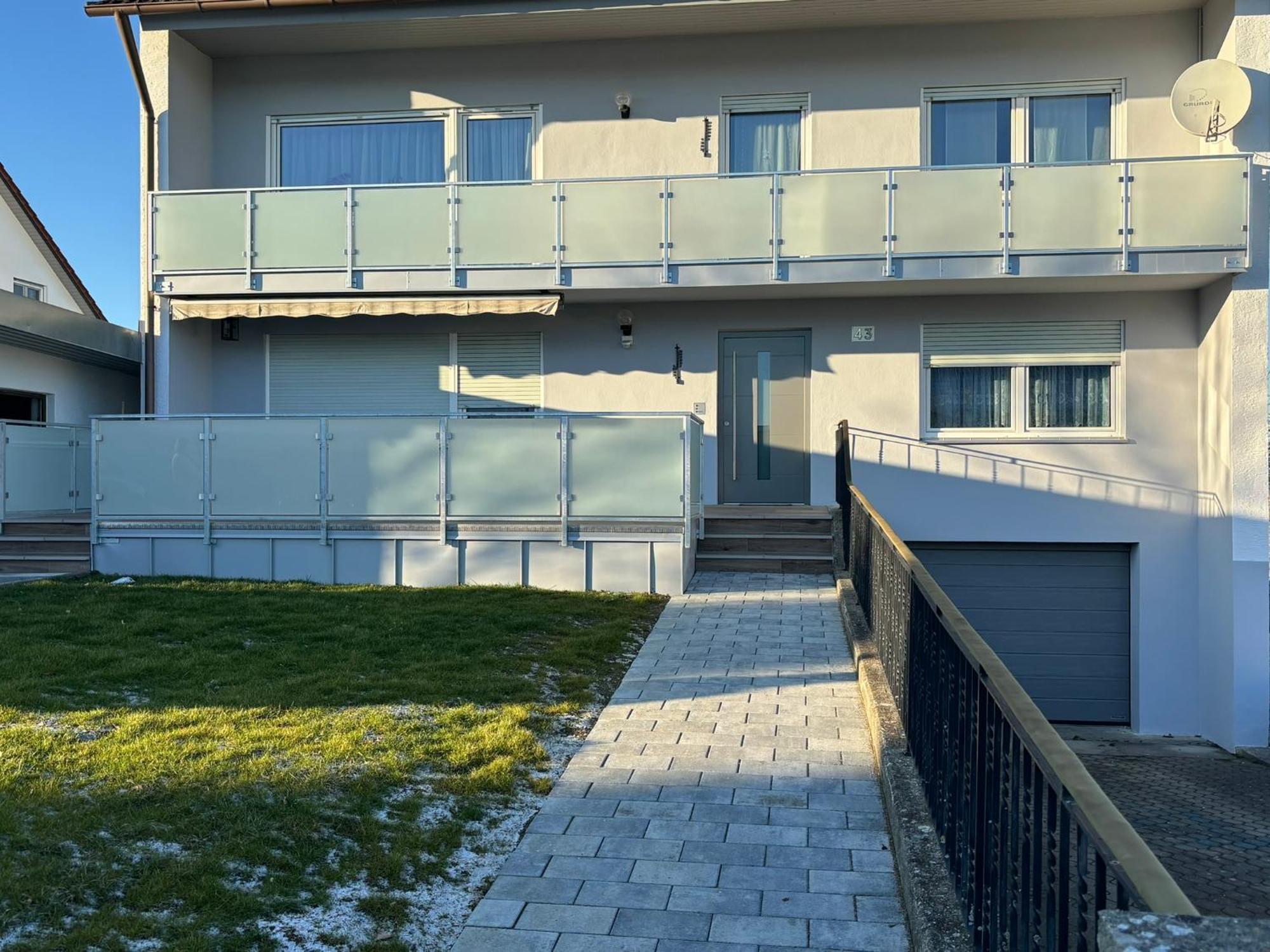Apartment To-ni-le *